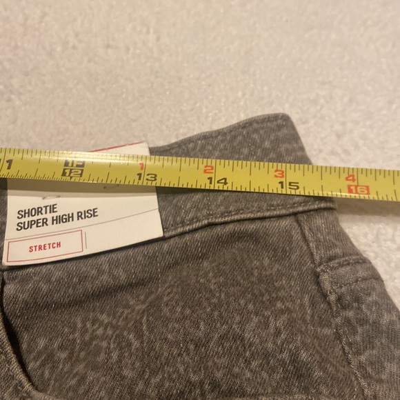 EXPRESS Shortie Super High Rise Size 10 Shorts - Picture 5 of 12